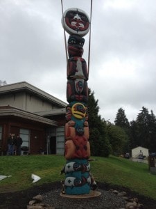 Totem Pole Raising Photo 4 - September 29, 2013